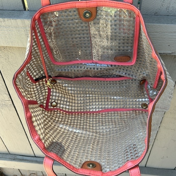 Fossil Summer Bag Perfect for the Beach or Pool - Picture 9 of 12